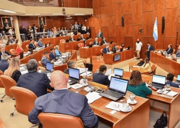 El oficialismo y el Bloquismo: Sintonía fina en la estrategia, pero con matices en el tablero electoral