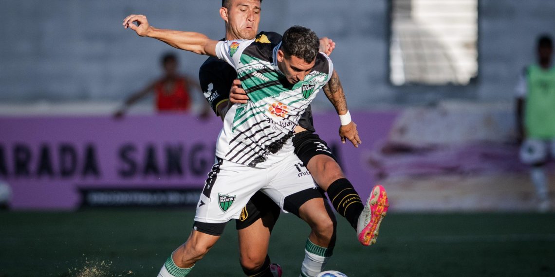 FUTBOL: ¡SAN MARTIN BUSCA SEGUIR DE RACHA EN EZEIZA!