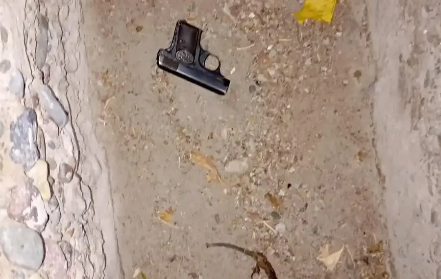 Hallazgo policial en el Barrio San Lorenzo: Secuestran un arma de fuego abandonada