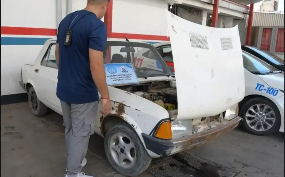 Recuperan un auto robado en Chimbas y una moto buscada por la justicia en Buenos Aires