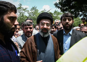 El Heredero de las Sombras: Mojtaba Jamenei asume el mando supremo en una Irán bajo fuego