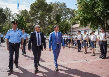Orrego encabezó el relevo del subjefe policial, presentó la nueva plana mayor y entregó movilidades para reforzar la seguridad