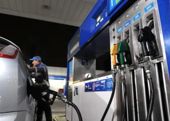 Argentina ya tiene la nafta más cara que Chile y es la tercera más costosa de la región