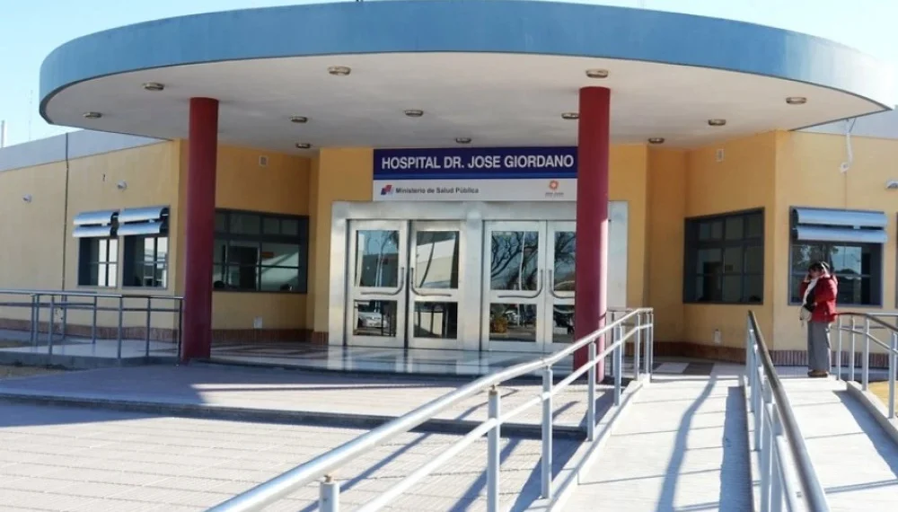 Salud publica: Buscan a familiares de dos pacientes internadas