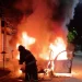 Voraz incendio y explosiones en un depósito de garrafas en Mariano Acosta: evacúan a los vecinos por seguridad