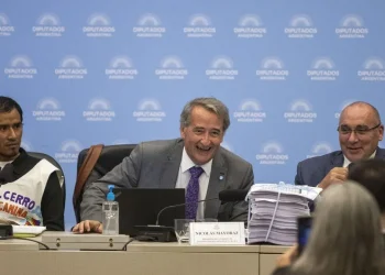 Tensión en el debate por la reforma de la Ley de Glaciares: hoy continúa la audiencia pública
