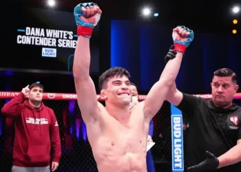 Histórico: El «Chino» Vallejos encabeza la cartelera de UFC en Las Vegas