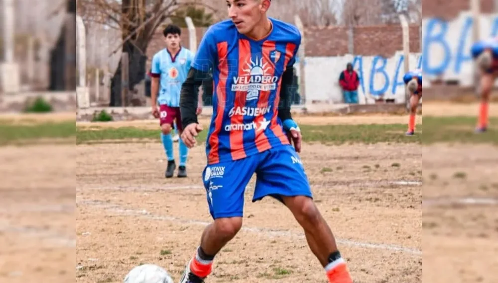 Dolor y colores del club: la emotiva despedida a Santiago Contreras Montaño
