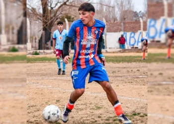 Dolor y colores del club: la emotiva despedida a Santiago Contreras Montaño