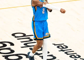 El Thunder no tuvo piedad: barrió a Phoenix y ya está en semifinales