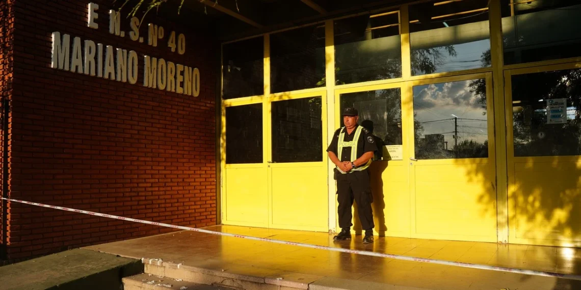 Un alumno llevó un arma de aire comprimido a una escuela de santa fe y generó conmoción