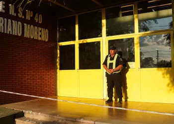 Un alumno llevó un arma de aire comprimido a una escuela de santa fe y generó conmoción