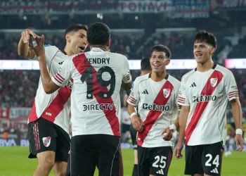 River ganó en el Monumental pero no despejó las dudas tras el Superclásico