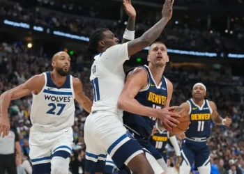 Resurgimiento en el Oeste y asombro en el Este: Denver descuenta y Orlando roza la hazaña