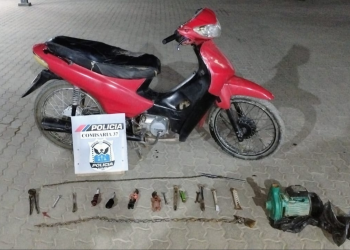 Hallaron una moto con armas blancas y herramientas tras una persecución en caucete