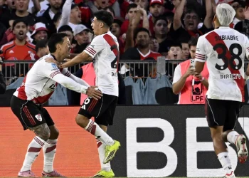 River fue una aplanadora en el Monumental y goleó a Belgrano para prenderse arriba