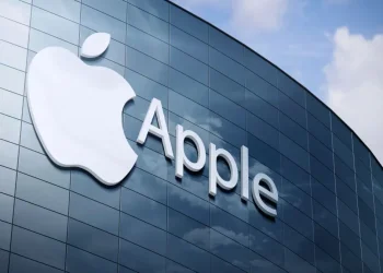 Apple cerrará su primera tienda sindicalizada en EE.UU. y desata una fuerte polémica laboral
