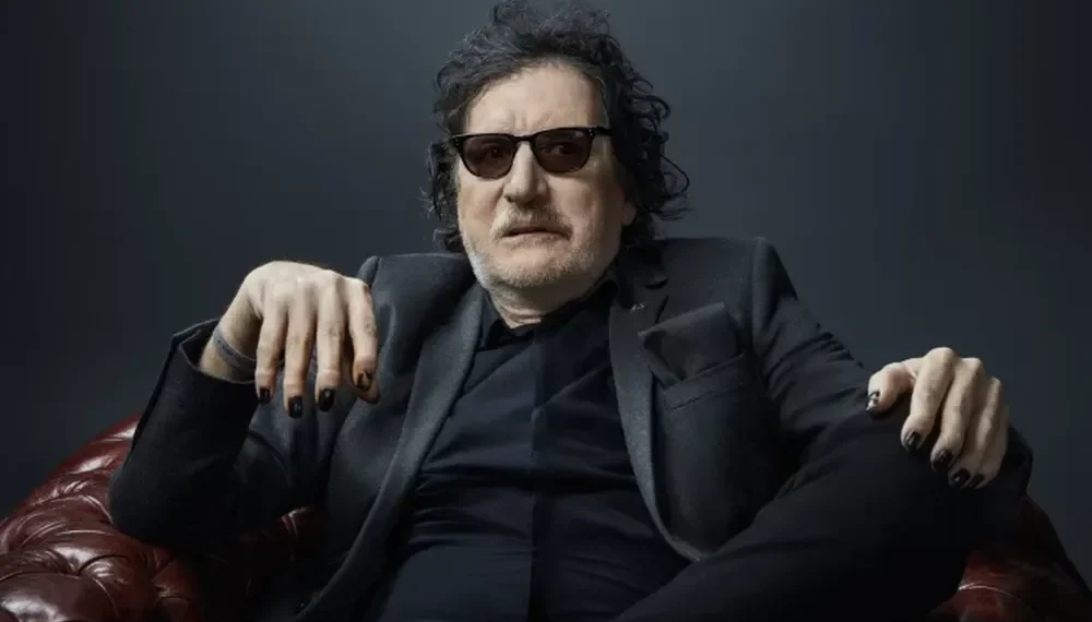 Tranquilidad para los fanáticos: Charly García fue operado con éxito y se recupera favorablemente
