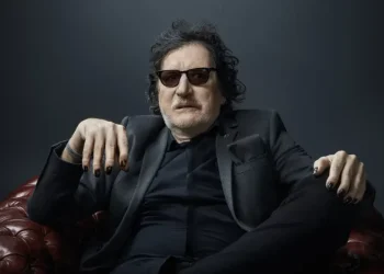 Tranquilidad para los fanáticos: Charly García fue operado con éxito y se recupera favorablemente