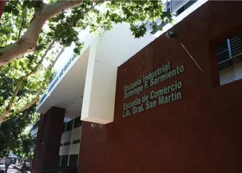 Apertura de nuevas instancias para el ingreso a la Escuela de Comercio