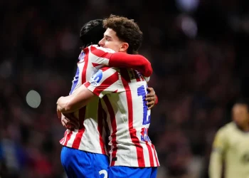 Triunfo amargo: el Barcelona ganó en Madrid pero el Atlético del «Cholo» se metió en semis