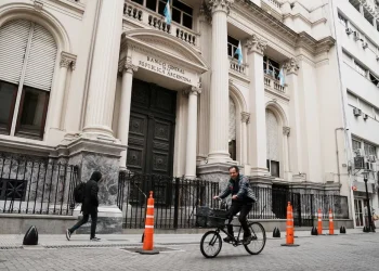 Paritarias récord: el sueldo inicial de los bancarios llega a una cifra record