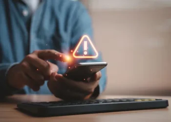 Alerta en Android: el malware «NoVoice» infectó a millones de usuarios a través de apps de Google Play