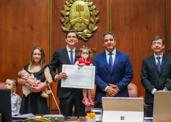Interna en el bloquismo: Votos estratégicos y la disputa por un sillón clave en la Justicia