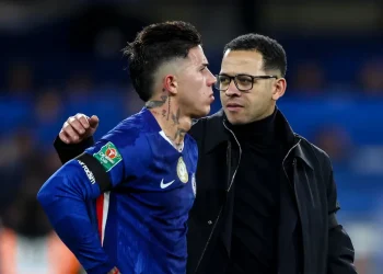 Escándalo en Londres: El Chelsea echó a su entrenador tras el fuerte cruce con Enzo Fernández