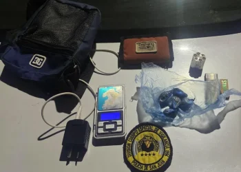 Golpe al narcomenudeo: detuvieron a un joven con marihuana fraccionada para la venta