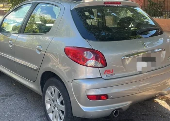 Inseguridad en Rivadavia: atraparon a un ladrón mientras intentaba desvalijar un auto estacionado