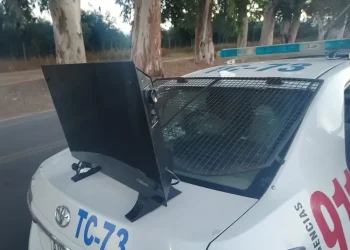 Rivadavia: Caminaban con un caloventor al hombro por una avenida, intentaron huir y cayeron presos