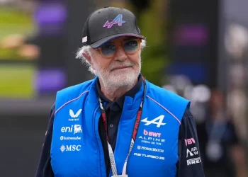 El elogio de una leyenda: El mensaje de Flavio Briatore que posiciona a Colapinto en los ojos del mundo