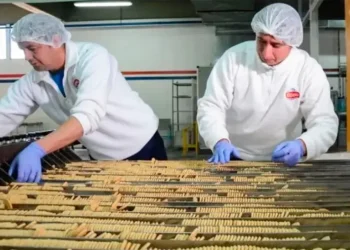 El Gobierno de San Juan denuncia «operación política» contra la fábrica de galletitas en Albardón
