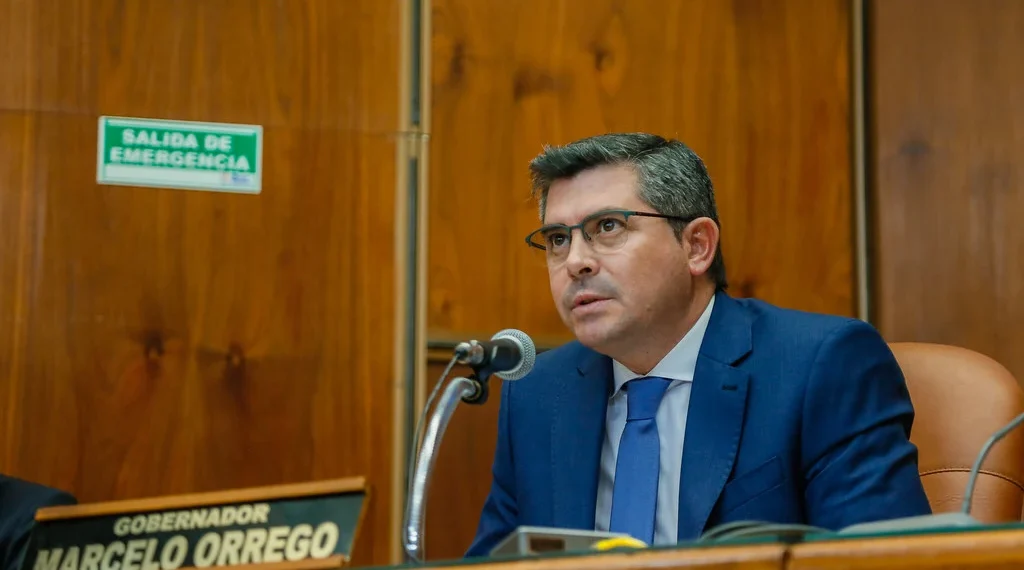El gobernador Orrego demandará civilmente a Tomás Méndez por «campaña de falsedades y agravios»