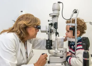 Salud visual: Capital pone en marcha un operativo de atención oftalmológica gratuita para niños