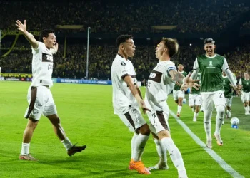 Platense hace historia y ante Peñarol logra su primer triunfo en la Libertadores