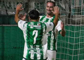 El líder sale a escena: Desamparados visita a López Peláez para defender la cima del Apertura