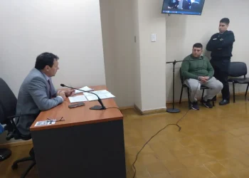 Giro en la causa del «falso policía»: Sobreseído por los robos, pero condenado a prisión efectiva por el arma