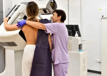 Esta noche San Juan realiza una nueva jornada de las mamografías en nueve centros de salud