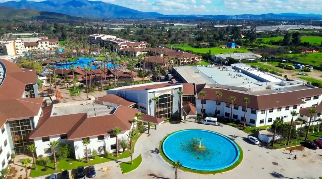 Tragedia en Guanaqueros: un turista falleció tras descompensarse en un reconocido resort chileno