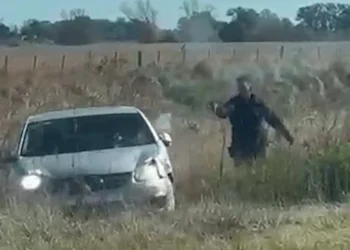 Feroz persecución, tiros y bombas molotov: detuvieron en Junín a un hombre que planeaba atacar a su expareja