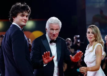 Furor en las redes por el debut del hijo de Richard Gere en ‘Euphoria’: una jugada escena íntima con Sydney Sweeney rompió los estereotipos masculinos