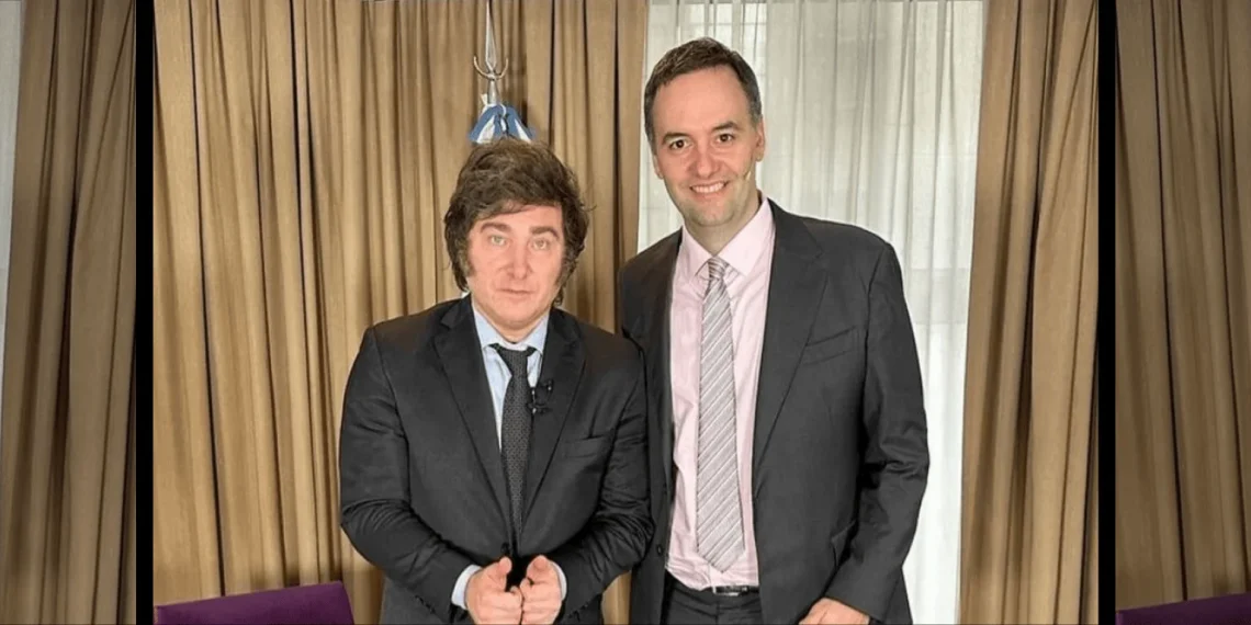 Reunión clave en Olivos : Javier Milei recibe a Manuel Adorni para redefinir la agenda de gestión.