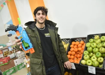 Marketing de campo y vocación social: el fenómeno de «La Huerta del Tata», la verdulería boutique que es furor en San Juan