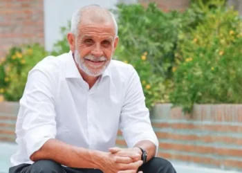 Alarma en el espectáculo y la gastronomía: Christian Petersen volvió a ser internado en el Hospital Alemán