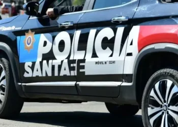 Escándalo en Santa Fe: condenaron a dos excomisarios por liderar y liberar zonas para una banda de violentos robos