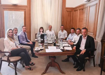 Estrategia legislativa en Balcarce 50: la mesa política define prioridades en el Congreso y proyecta reformas comerciales