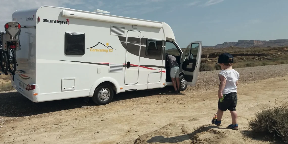 Turismo itinerante bajo la lupa: impulsan fuertes regulaciones y multas para los viajes en motorhome