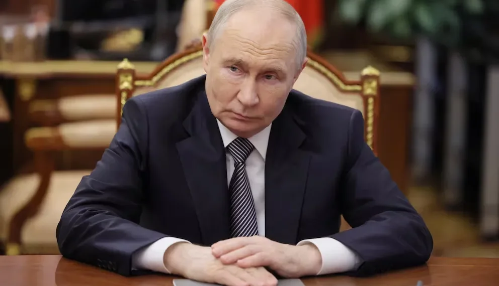 El Kremlin aprieta las clavijas: Vladimir Putin firmó un decreto para condonar deudas millonarias a los rusos que vayan al frente en Ucrania